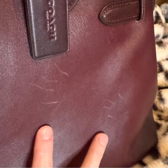 Coach Soft Empire 40 Carryall in Merlot - used 1x! - Picture 9 of 10